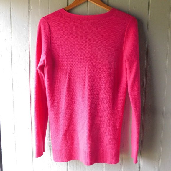 🐾GAP Bright Pink Sweater🐾 - Picture 2 of 9